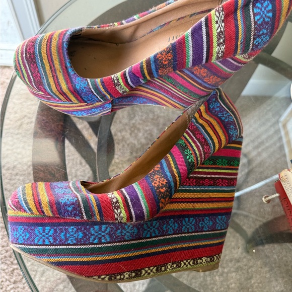 Colorful Striped Wedge Heels - Picture 2 of 9